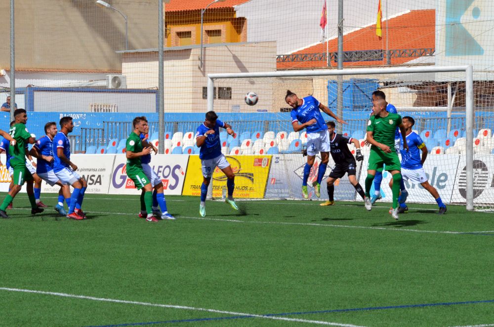 Debut a Badajoz amb Ballabriga a la banqueta